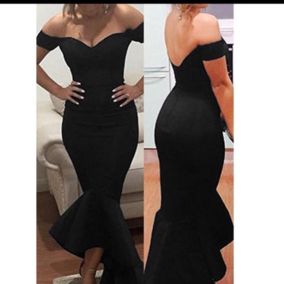 Off shoulder body con black dress - Picture 2 of 2